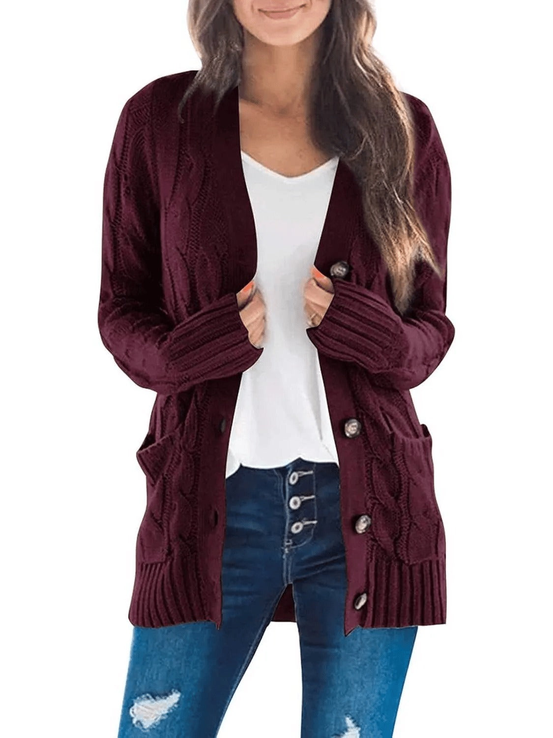 Damesvest voor de herfst met lange mouwen, gebreid en met knopen
