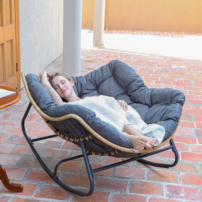 Sedia a Dondolo in Rattan a Nido – Poltrona Singola da Balcone
