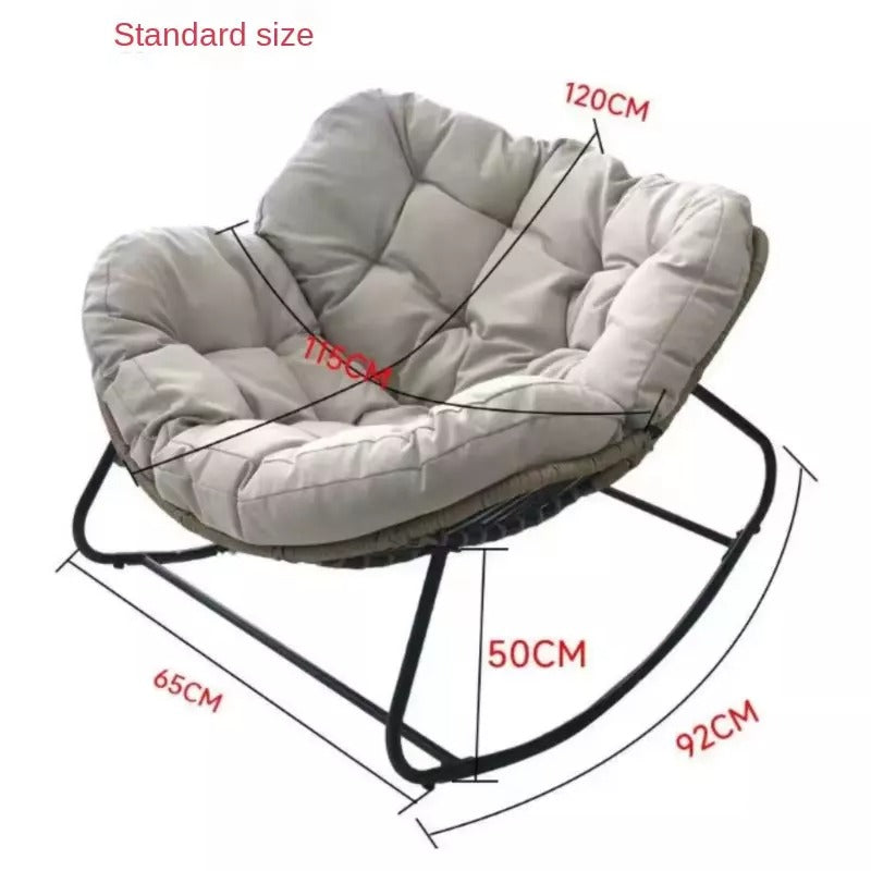 Sedia a Dondolo in Rattan a Nido – Poltrona Singola da Balcone
